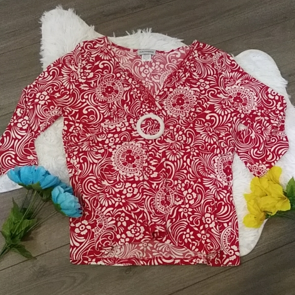 2/$24 Red Print Plus Size Women's Top 3XL - Picture 9 of 9